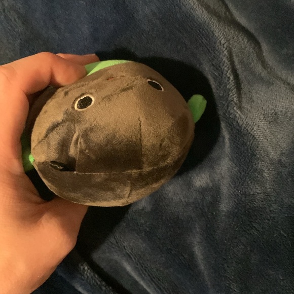 Seymour 4 inch mystery capsule spider squishmallow NWT - Picture 5 of 6